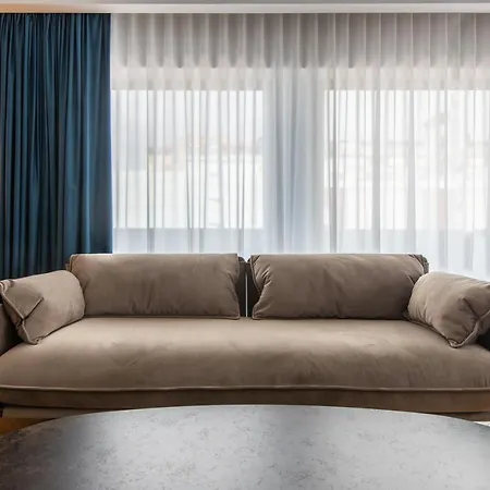 Hotel Moncafe Boutique & Tirana