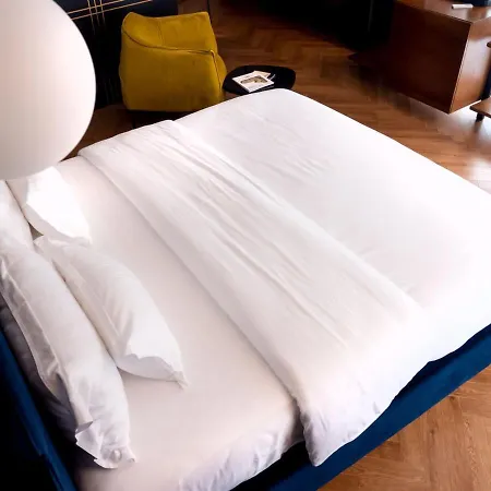 Hotell Moncafe Boutique & 4*