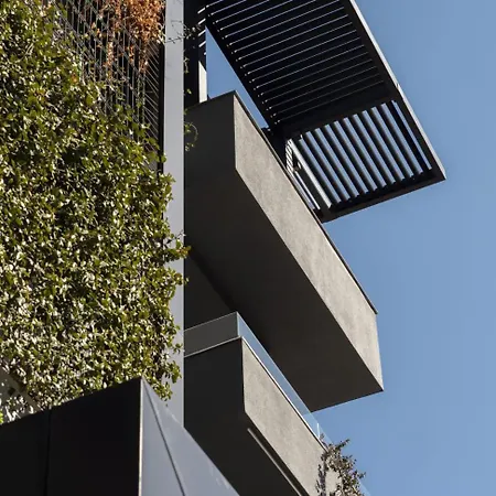 Moncafe Boutique & 4*