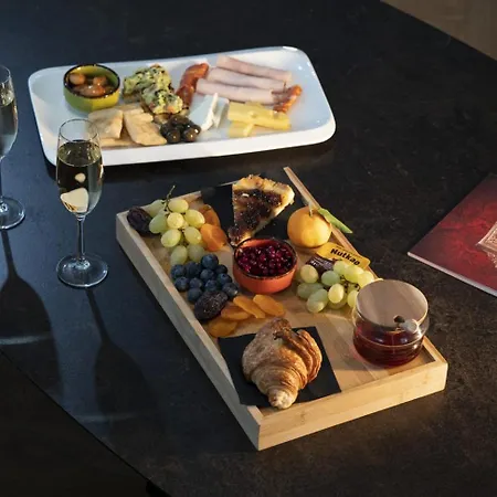 Moncafe Boutique & Hotell Tirana