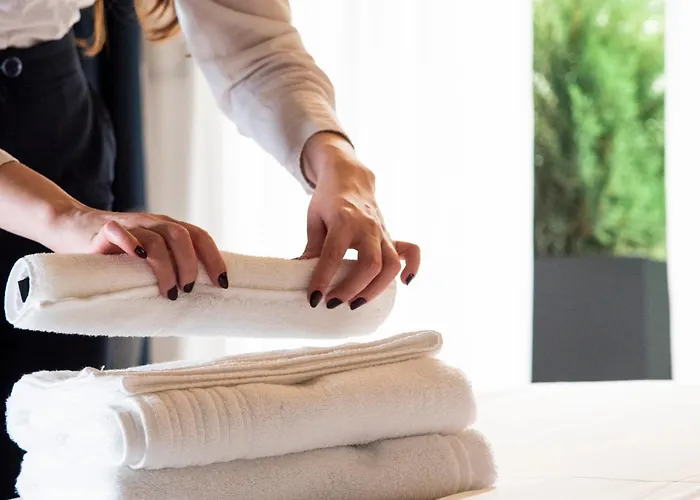 Moncafe Boutique & 4* טיראנה