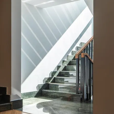 Moncafe Boutique & 酒店 地拉那