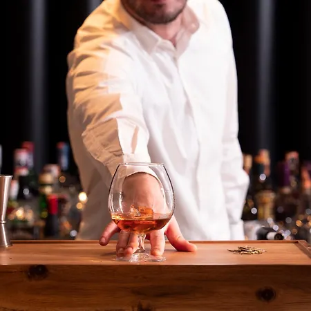 Gondola Hotel&spa 4* Tirana