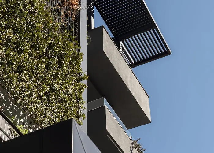 Moncafe Boutique & 4*